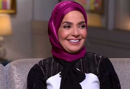 13 معلومة عن منى عبد الغني من الاعتزال إلى التمثيل
