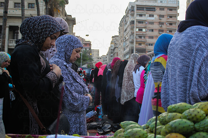 بين ”السيلفي” و”البالونات” صلاة العيد بطعم ”السعادة” في الإسكندرية 
