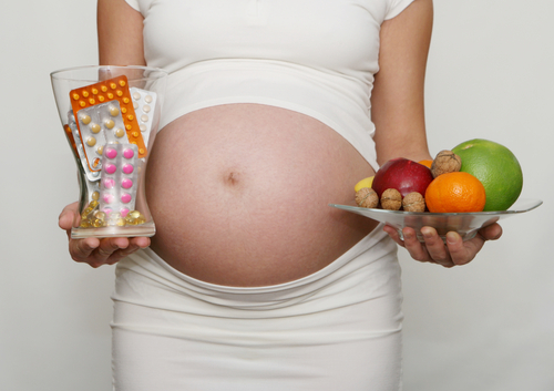 باحثون: فيتامينات الحمل مضيعة للمال