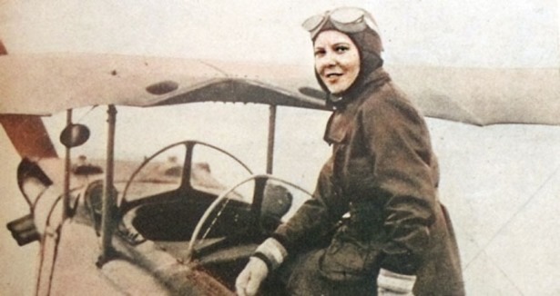 لطفية النادي.. أول مصرية ومن أوائل سيدات العالم في قيادة الطائرات