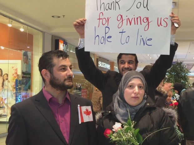 ”وردة لكِ” مبادرة كندية للتضامن مع النساء المسلمات