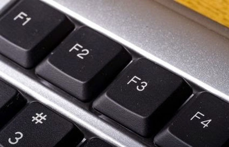 وظائف رائعة لزر (F) في لوحة المفاتيح