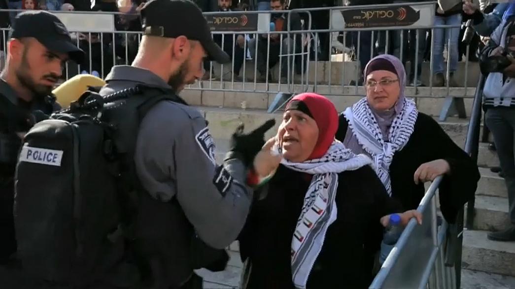 بالفيديو .. سيدات فلسطين يُعاملن بوحشية والنظام الإسرائيلي يعتقل ”كفيفة”