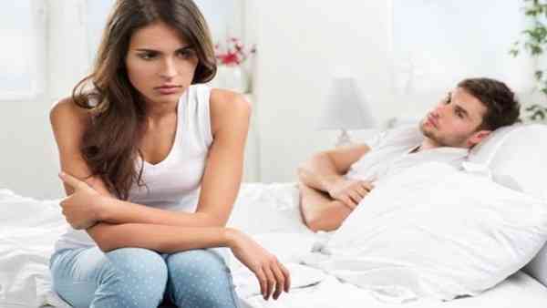 7 أسباب لشعور المرأة بالحزن بعد العلاقة الحميمة