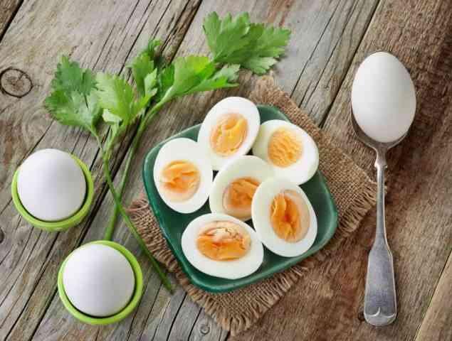 أنواع رجيم البيض لفقدان الوزن بشكل سريع آمن