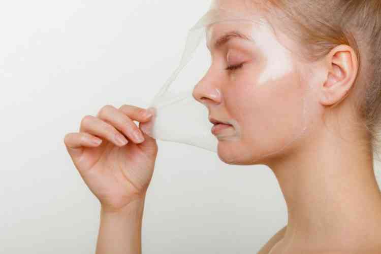 طريقة عمل ماسك الجيلاتين للعناية ببشرة وجهك وجسمك