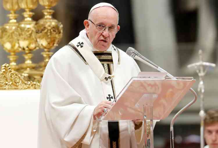 البابا فرانسيس يندد بالعنف ضد المرأة والإباحية