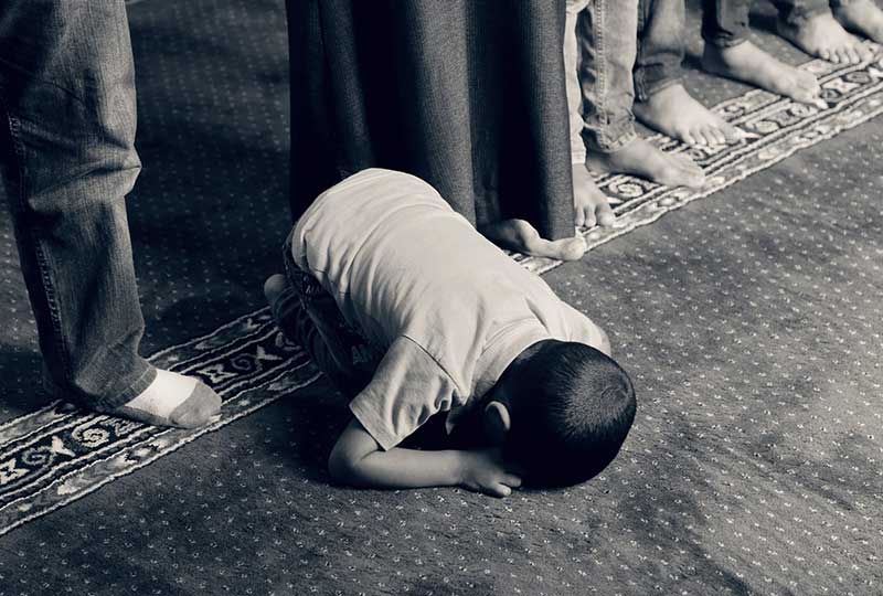 العبادة والصلاة للاطفال في رمضان